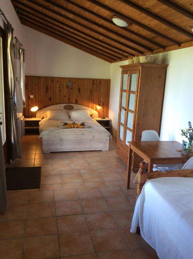 Chambre D'Hotes Grange De La Bastide Laveissière Exteriör bild